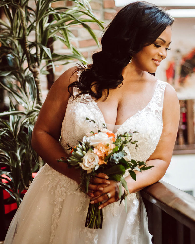 Detroit MI Wedding & Bridal Gown Designer